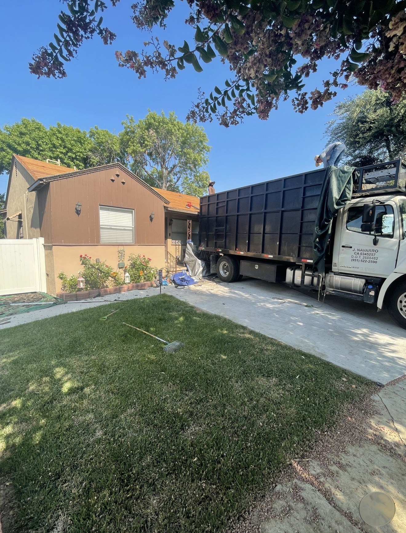 Sherman Oaks roof, solar & panel upgrade — project photo 1